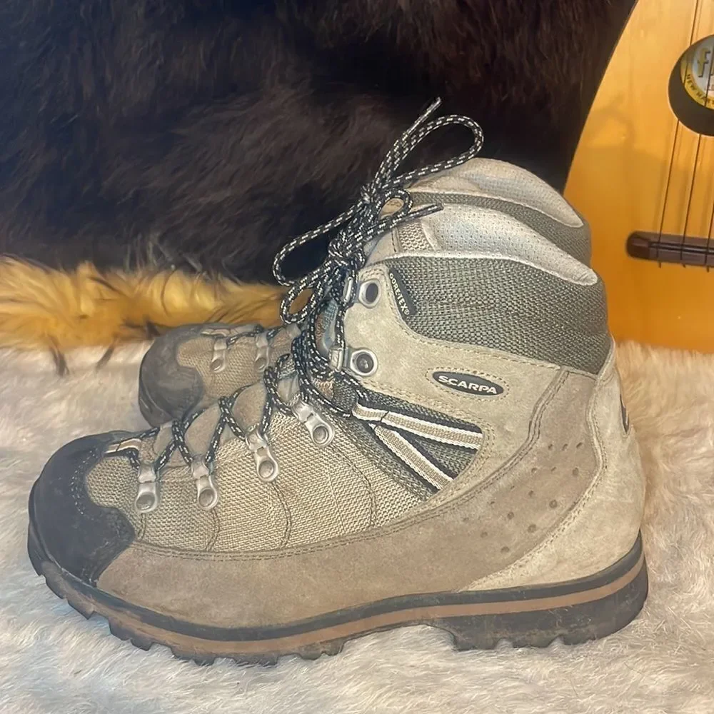 Scarpa boots 38 (700)